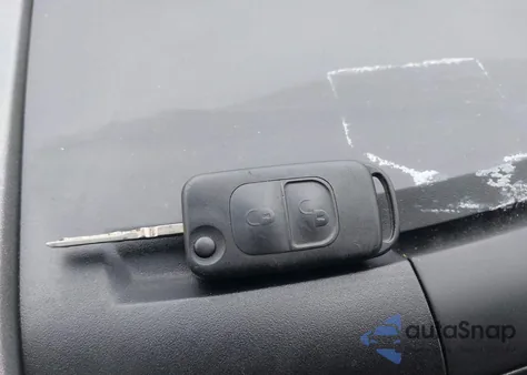 2017 Mercedes-Benz Sprinter 2500 High Roof V6 из США, поврежденный, VIN WD4PE8CD8HP550312